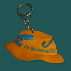 3/$30 Vtg AVON Yellow Fisherman's Hat I'm Hooked on You Keychain